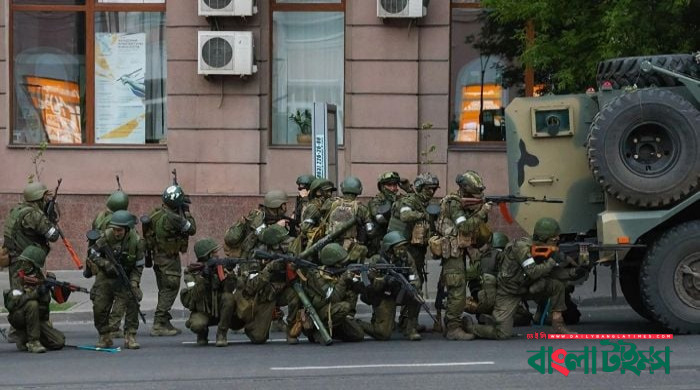 রাশিয়ার দুই শহর ওয়াগনারের দখলে, জ্বলছে তেলের ডিপো